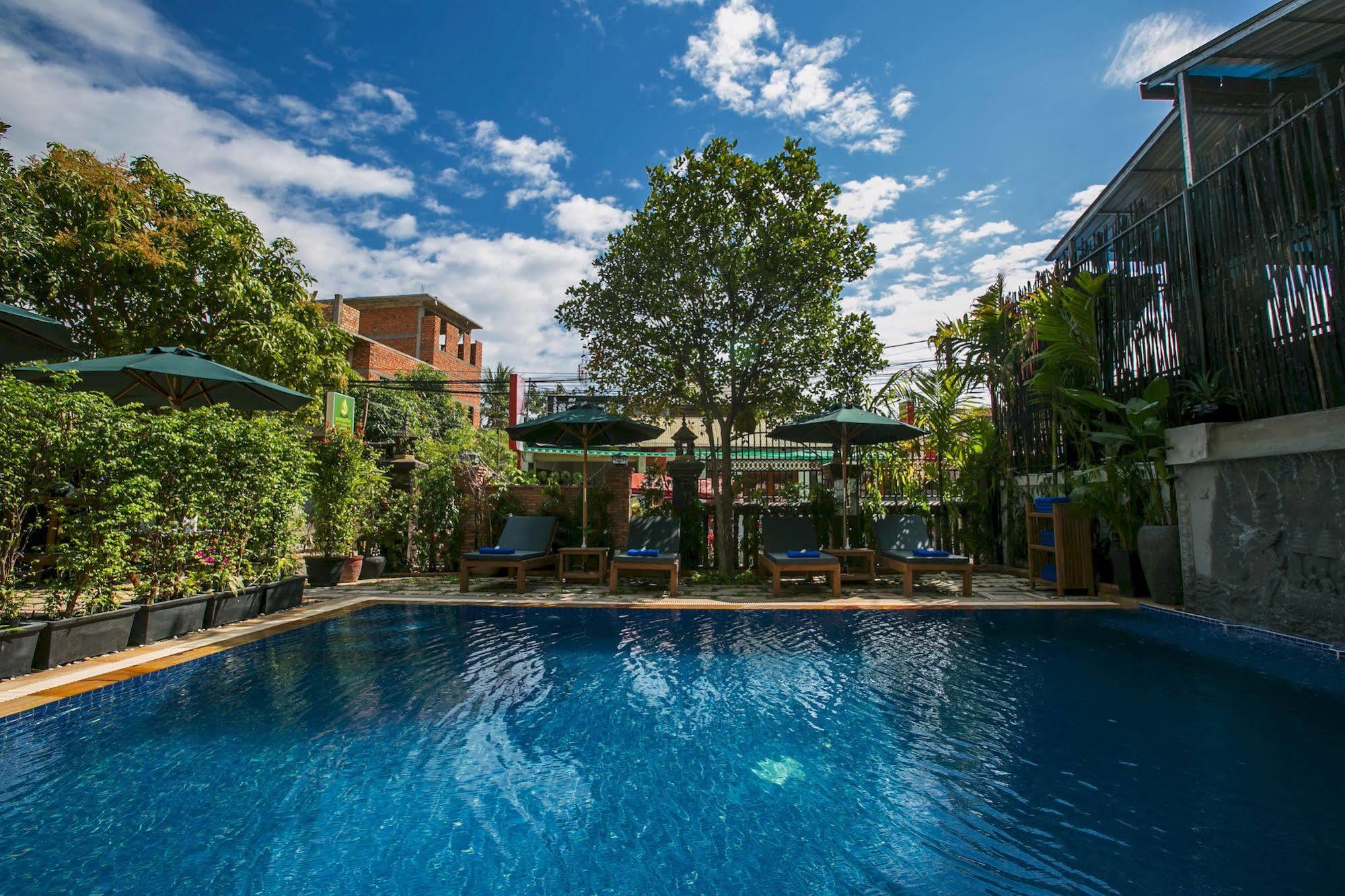 Friendly Angkor Boutique Hotel Siem Reap Luaran gambar