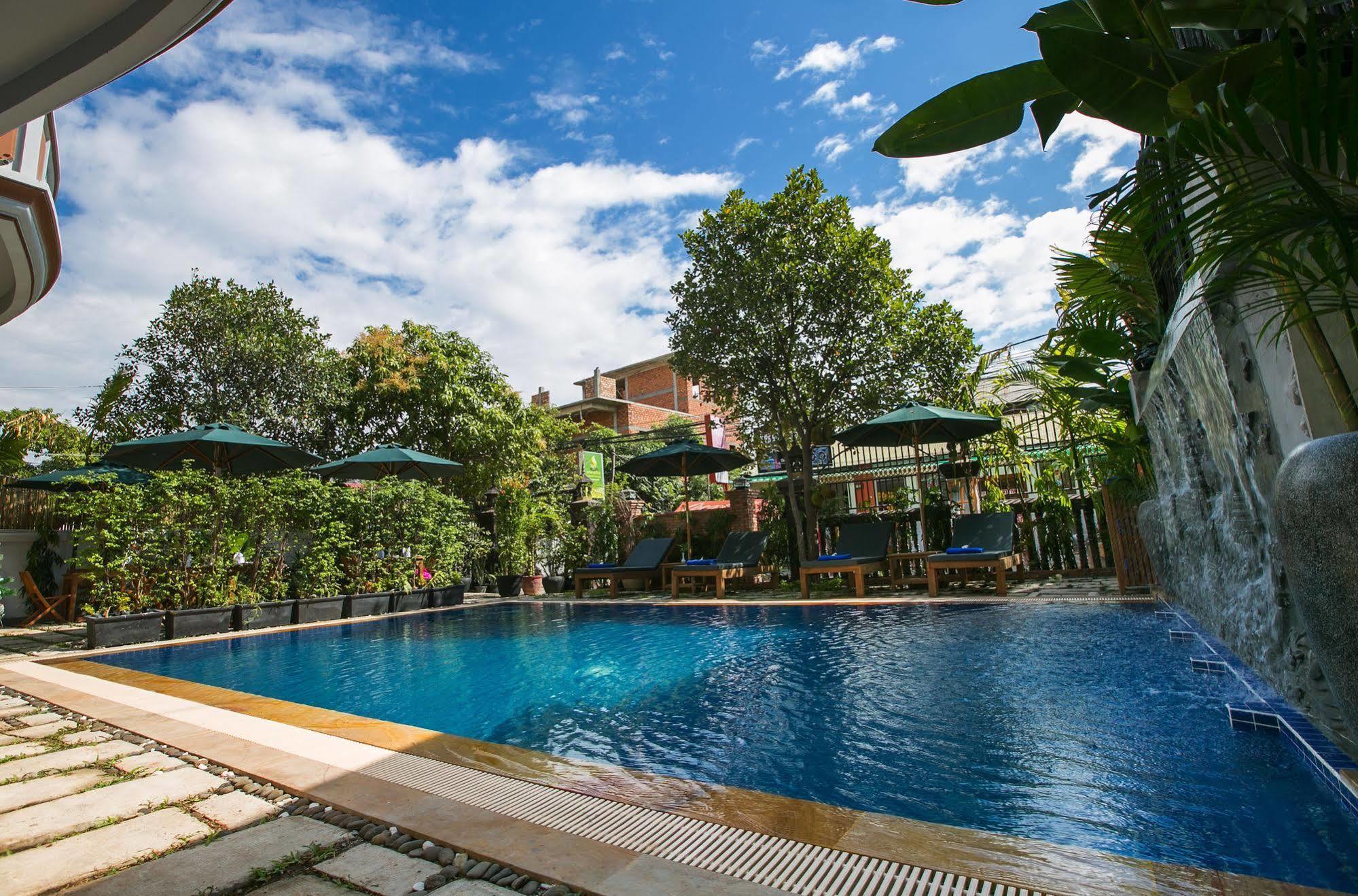 Friendly Angkor Boutique Hotel Siem Reap Luaran gambar