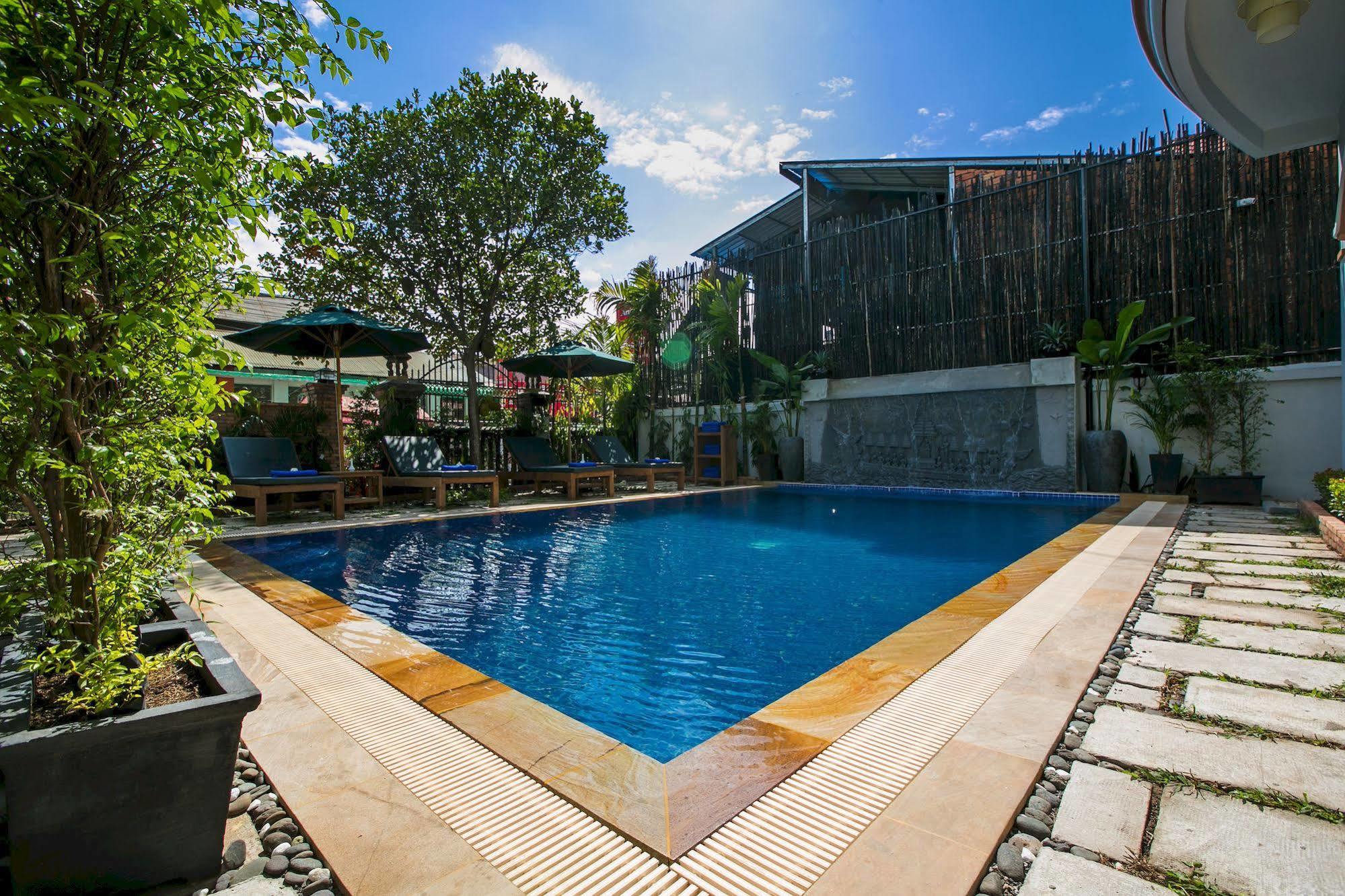 Friendly Angkor Boutique Hotel Siem Reap Luaran gambar